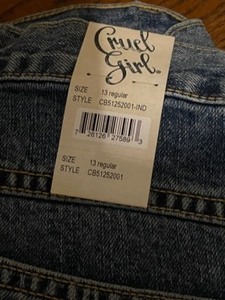 lot 73 image: Cruel Girl Kelsey Reg Relaxed Jeans Size 13