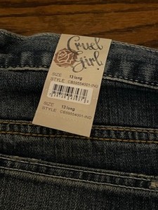 lot 76 image: Cruel Girl Georgia Relaxed Jeans Size 13