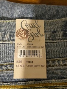 lot 81 image: Cruel Girl Kelsey Slim Jeans Size 5