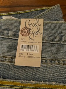 lot 83 image: Cruel Girl Kelsey Relaxed Long Jeans Size 5