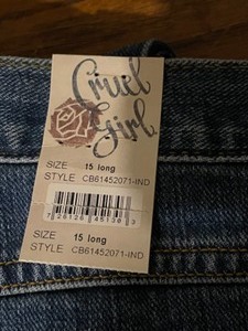 lot 97 image: Cruel Girl Dakota Relaxed Long Jeans Size 15
