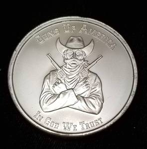 lot 43 image: 1 TROY OZ .999 FINE SILVER 2nd AMENDMENT GUNS UP 2 X 12 OZ CRACKER