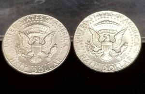 lot 52 image: 2 X 1969-D US 40% SILVER KENNEDY HALF DOLLARS