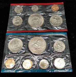lot 04-A image: 1973 US P&D MINT SET IN ORIGINAL PACKAGING