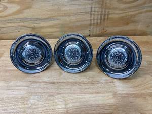 lot 117 image: KOHLER Lot of 3- K-444-CP Memoirs (R) multifunction shower heads with Classic design in Polished Chrome