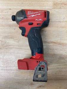 lot 18 image: MILWAUKEE M18 FUEL SURGE 18-Volt Lithium-Ion Brushless Cordless 14 in. Hex Impact Driver (Tool-Only)