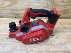 lot 45 image: MILWAUKEE M18 18-Volt Lithium-Ion Cordless 3-14 in. Planer (Tool-Only)