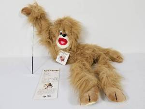Wynn Millers CraZhugs Puppet