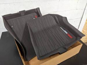 lot 164 image: NEW OPEN BOX - 2017-2020 GMC Acadia Front Floor Mats - Part No. 84128106