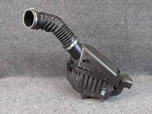 lot 680 image: 2009-2011 JEEP Air Cleaner Assembly - Part No. 04721129AH