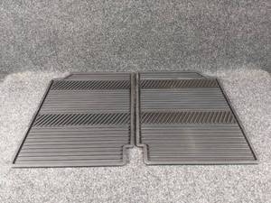 lot 691 image: 2010-2017 Chevrolet Equinox Genuine GM Rear Rubber Floor Mat Pair - Part No. 22793575