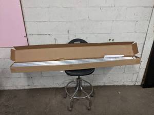 lot 701 image: New in Box MinnSNOWta Roof Razor Roof Rake - MADE IN THE USA
