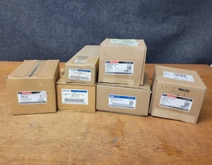 lot 358 image: NOS - Genuine Ford & Motorcraft Parts - Part No. PW-515-AT4Z-8501-A, 1L2Z-14A701-AA, BC3Z-26611B60-AA, (2) HUB-21-6E5Z-1104-AB and 9L3Z-99405A26-AA