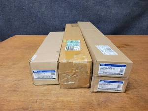 lot 410 image: Lot of Assorted Genuine Ford Parts - See Pics for all Part Numbers