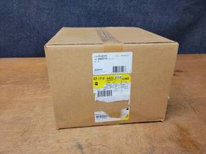 lot 490 image: NOS - Genuine GM AC Compressor Kit for 2014 to 2018 GMC Sierra 1500 and Chevrolet Silverado 1500 - Part No. 84203715