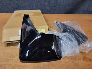 lot 606 image: NOS - Genuine GM Rear Mud Guards - Painted Gloss Black - Fits 2007 to 2014 Chevrolet Tahoe, GMC Yukon and Cadillac Escalade Part No. 19212811