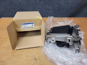 lot 634 image: NOS - Genuine Ford Media Bin - Fits 2016 to 2018 Lincoln MKX - Part No. FA1Z-5804338-BD