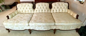 lot 22 image: Victorian Style Vintage Sofa by Ray Potter Showcase