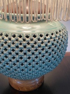 lot 16 image: Beautiful Table Lamp