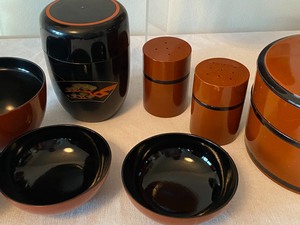 lot 19 image: Asian Inspired Dishes including a Bento Box