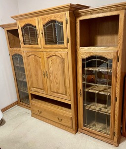 lot 82 image: Excellent Entertainment Center (TV not included)