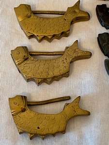 lot 116 image: Variety of Vintage Asian Locks with Keys
