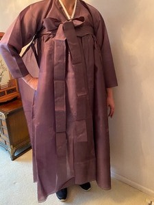 lot 56 image: Beautiful Traditional Womens Korean Attire