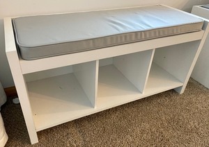 lot 132 image: Storage Bench