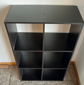 lot 123 image: Cube Shelf
