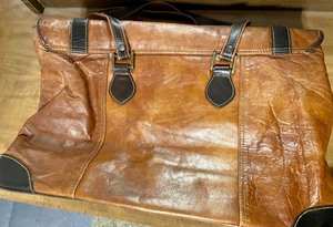 lot 163 image: Western Leather Purse
