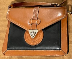 lot 171 image: Vintage Moda Italian Leather Handbag