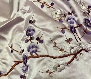 lot 91 image: Embroidered Asian Skirt