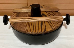 lot 94 image: Cast Iron Pan