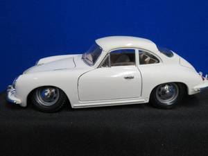 lot 21 image: 118 SCALE DIE CAST PORSCHE 356 B