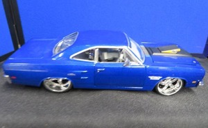 lot 25 image: 124 SCALE 1970 PLYMOUTH GTO
