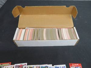 lot 92 image: 89-90 BASEBALL CARDS
