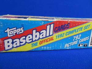 lot 128 image: 1992 BELIEVED TO BE TOPPS BASEBALL COMPLETE SET.