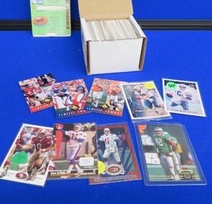 lot 135 image: SMALL BUT MIGHTY BOX OF FOOTBALL CARDS