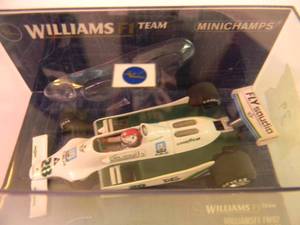 lot 39 image: MINICHAMPS PAULS MODEL ART 143 SCALE INDY CAR WILLIAMS F1 TEAM  - NEW IN BOX - AWESOME GREAT PIECE - SEE PICTURES