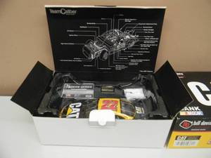 lot 8 image: 124 SCALE DIE CAST TEAM CALIBER CAT #22 BILL DAVIS RACING #B222113CA - IN BOX - NICE - SEE PICTURES