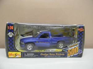 lot 16 image: 126 SCALE DIE CAST MAISTO 1996 DODGE RAM PICKUP INDIANAPOLIS 500 OFFICIAL TRUCK - IN BOX - NICE - VERY COOL PIECE - SEE PICTURES