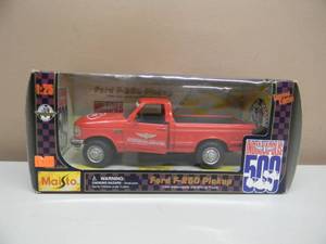 lot 17 image: 126 SCALE DIE CAST MAISTO 1994 FORD F-250 PICKUP INDIANAPOLIS 500 OFFICIAL TRUCK - IN BOX - NICE - VERY COOL PIECE - SEE PICTURES
