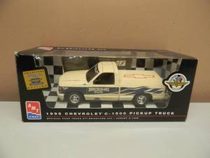 lot 19 image: 125 SCALE AMT ERTL PLASTIC PROMO 1995 CHEVROLET C-1500 OFFICIAL PACE TRUCK BRICKYARD 400 - IN BOX - NICE - VERY COOL PIECE - SEE PICTURES