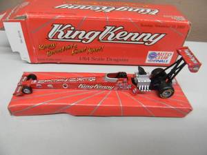lot 26 image: Kenny Bernstein Final Race 164 Scale Dragster King Kenny - NEW IN BOX - NICE - VERY COOL PIECE - SEE PICTURES