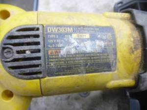 lot 11 image: Dewalt Sawzall DW303M