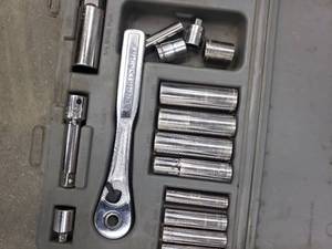 lot 35 image: Craftsmen 38 Drive Socket Set