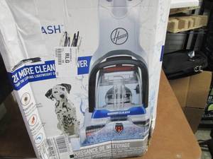 lot 14 image: Hoover PowerDash Pet Carpet Cleaner...