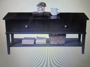 lot 59 image: Ameriwood Franklin Coffee Table App...