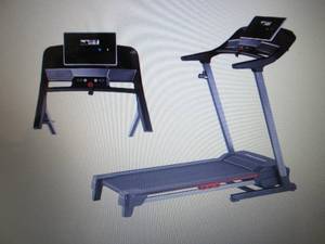 lot 68 image: ProForm 305 CST Treadmill open box ...