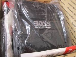 lot 105 image: Boss Audio 1500-Watt Mono Block Pow...